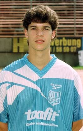 Michael Ballack (Chemnitzer FC) Fußball Herren NOFV-Regionalliga Nordost 1995 1996, Vorstellung, Präsentation, Porträttermin, Pressetermin Porträt Chemnitz