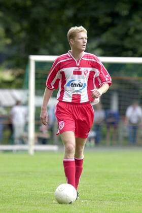Martin Neubert (Cottbus) am Ball Fußball 1. BL Herren Saison 2001 2002, Saisonvorbereitung, Test, Testspiel, Sommerpause, Vdig Einzelbild Döbern