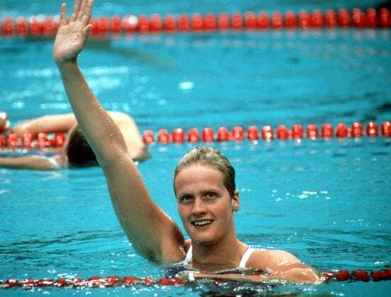 Kristin Otto (DDR) jubelnd Schwimmen OS Sommer Damen Olympische Spiele 1988, Sommerspiele, Olympia, Olympiade, Schwimmsport, Vdia Einzelbild Seoul Freude,