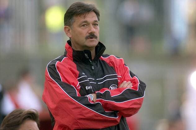 Fußball, Trainerhistorie, Kickers Offenbach Trainer Ramon Berndroth (Offenbach) Fußball Herren Regionalliga Süd 2001 2002, 3. Liga, Offenbacher Kickers, OFC, Vdig Einzelbild Bieberer Berg Offenbach