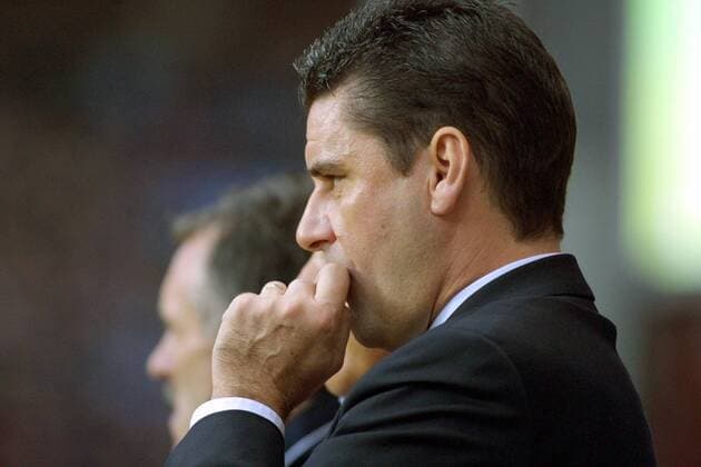 Fußball, Trainerhistorie, Aston Villa Teammanager John Gregory (Aston Villa) Fußball Herren English Premier League 2001 2002, 1. Englische Liga, Aston Villa FC Porträt Villa Park Birmingham