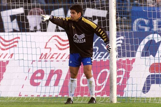 David Wagner ( SV Darmstadt) muss als Torwart einspringen Fußball Herren Regionalliga Süd 2001 2002, 3.Liga, SV Darmstadt 98 Einzelbild Stadion am Böllenfalltor Darmstadt Dynamik,