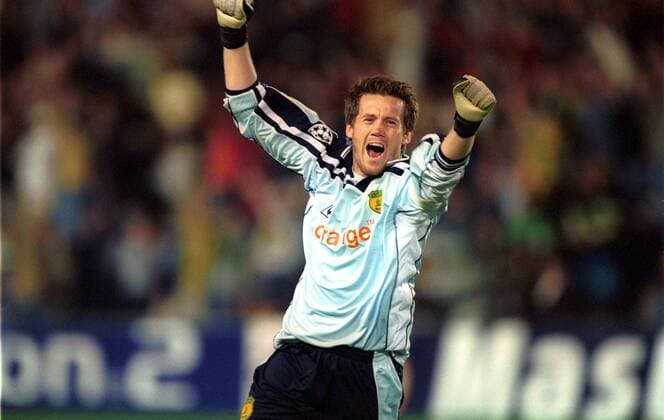 Torwart Mickael Landreau (Nantes) - Jubel Fußball EC 1 Herren Champions League 2001 2002, Nantes - PSV Eindhoven (Niederlande) 4:1 Einzelbild Stade de la Beaujoire-Louis Fonteneau Nantes Begeisterung, Freude,  