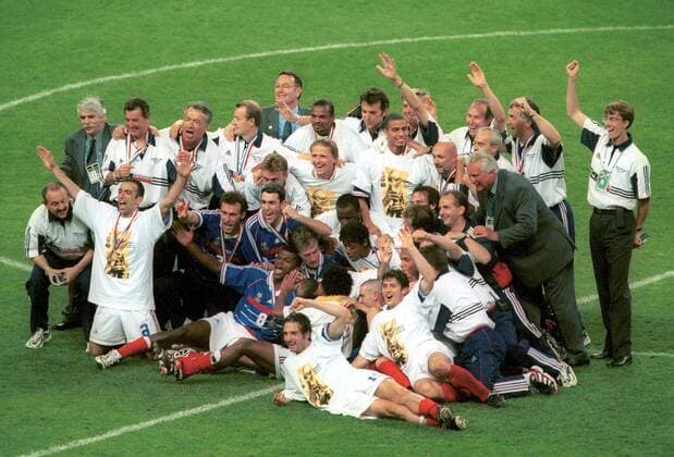 Frankreich ist Weltmeister 1998 Fußball WM Herren Weltmeisterschaft 1998, Finale, Endspiel Totale Stade de France Paris Freude, Begeisterung,