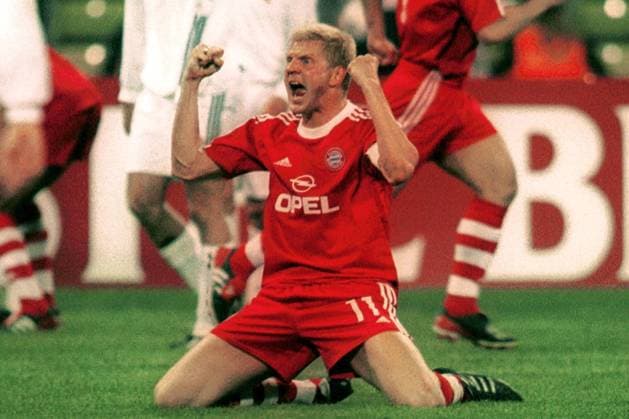 Stefan Effenberg (Bayern) - Torjubel Fußball EC 1 Herren Champions League 2001 2002, Viertelfinale, FC Bayern München - Real Madrid (Spanien) 2:1, Vneg Einzelbild Olympiastadion München Begeisterung, Freude,