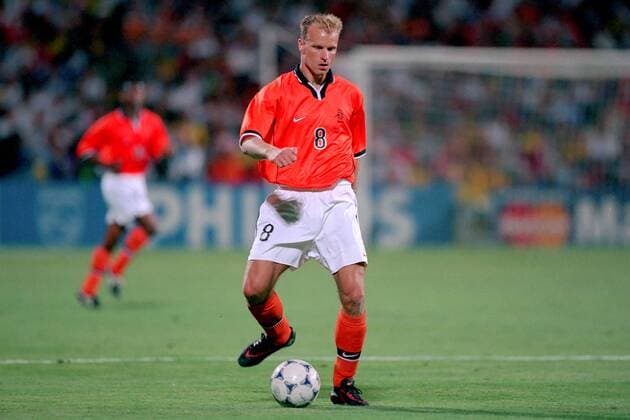 Dennis Bergkamp (Holland) am Ball Fußball WM Herren Weltmeisterschaft 1998, Länderspiel, Nationalmannschaft, Nationalteam, Nationaltrikot, Vneg Einzelbild Stade Velodrome Marseille