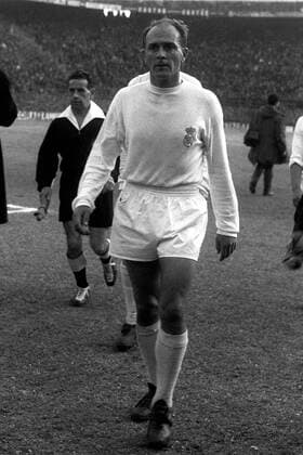 Alfredo di Stefano (Real Madrid) Fußball EC 1 Herren Europapokal der Landesmeister 1963 1964, Europacup, Viertelfinale, Gruppe Stadio Giuseppe Meazza, San Siro Mailand