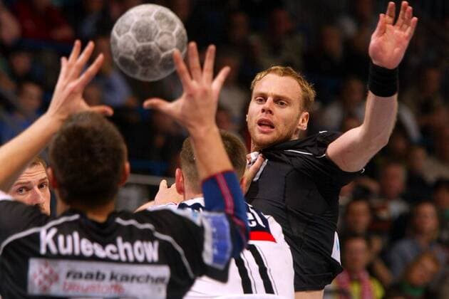 Olafur Stefansson (SCM) Handball EC 1 Herren Champions League 2001 2002, Finale, Endspiel, SC Magdeburg Einzelbild Bördelandhalle Magdeburg