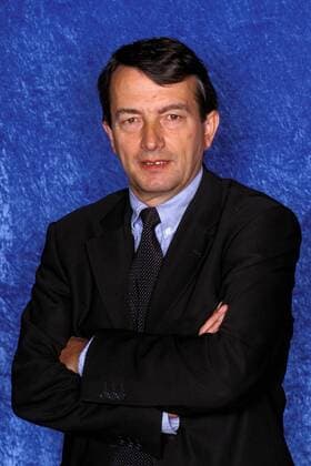 DFB-Medienchef Wolfgang Niersbach (Deutschland) Fußball Herren Deutscher Fußball Bund 2001, Fußballbund, Shooting, Fotoshooting, Fototermin Porträt Mainz