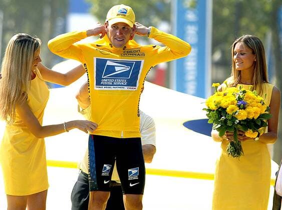Sieger Lance Armstrong (USA US Postal Service) im Gelben Trikot Radsport Herren Tour de France 2002, Radrennsport, Straßenradsport, Straßenradrennsport, Radrennen, Straßenrennen, Gruppe Champs-Elysees, Elysee 20. Etappe, Paris