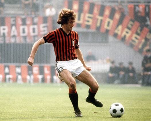 Aldo Maldera (Milan) zieht ab Fußball Herren Serie A 1979 1980, 1. Italienische Liga, AC Mailand Einzelbild Stadio Giuseppe Meazza, San Siro Mailand Dynamik,