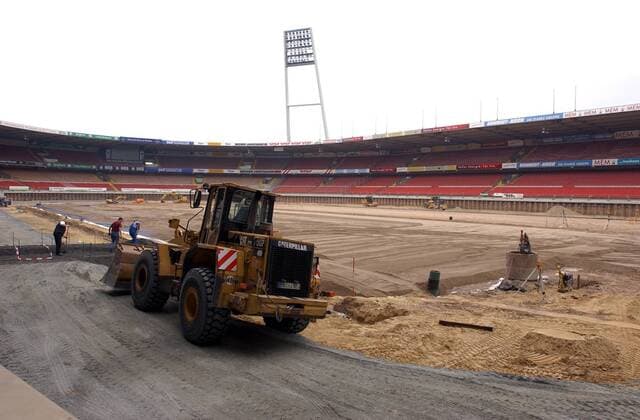 Baustelle Weserstadion Fußball 1. BL Herren SV Werder Bremen 2002 2003, Vdig, Stadion, Fußballstadion, Umbau, Innenansicht, innen Totale Weserstadion Bremen