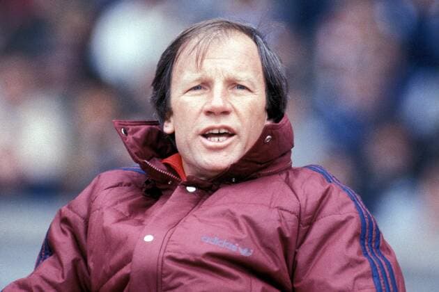 Trainer Helmut Benthaus (Stuttgart) Fußball 1. BL Herren Saison 1983 1984, VfB Stuttgart Einzelbild Neckarstadion Stuttgart