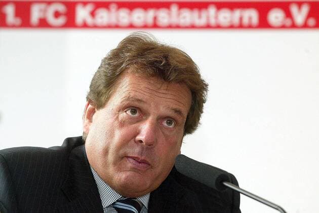 Rene Charles Jäggi (Generalbevollmächtigter bei Lautern) Fußball 1. BL Herren Saison 2002 2003, 1. FC Kaiserslautern, Pressekonferenz, PK, Pressetermin Porträt Kaiserslautern