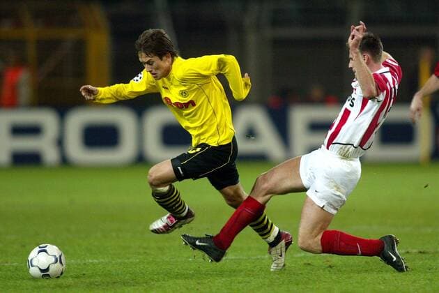 Tomas Rosicky (li., BVB) gegen Andre Ooijer (Eindhoven) Fußball EC 1 Herren Champions League 2002 2003, Borussia Dortmund - PSV Eindhoven 1:1, Gruppe Westfalenstadion Dortmund Dynamik, Kampf,