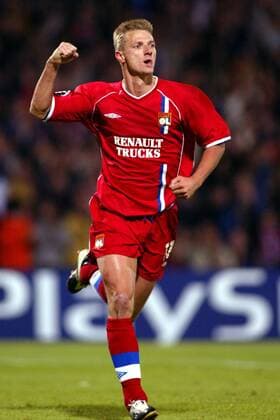 Tony Vairelles (Lyon) - Torjubel Fußball EC 1 Herren Champions League 2002 2003, Olympique Lyonnais, Vdig, Einzelbild Lyon Freude,  