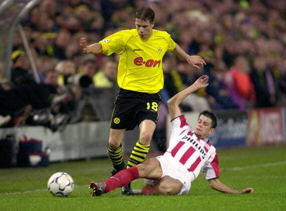 Lars Ricken (li., BVB) gegen Kezman (Eindhoven) Fußball EC 1 Herren Champions League 2002 2003, Borussia Dortmund - PSV Eindhoven 1:1 Gruppe Westfalenstadion Dortmund Dynamik