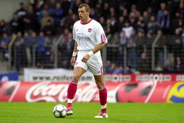 Dusan Petkovic (Nürnberg) am Ball Fußball 1. BL Herren Saison 2002 2003, Bielefeld - 1. FC Nürnberg 0:1, Vdig Einzelbild Bielefelder Alm, Almstadion Bielefeld