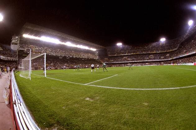 Fußball, Stadiongeschichte FC Valencia Das Mestalla-Stadion des FC Valencia Fußball Herren Primera Division 2001 2002, 1.spanische Liga, FC Valencia, CF, Stadion, Fußballstadion, Totale Mestalla Valencia