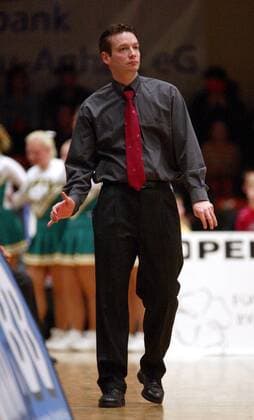 Bundestrainer Olaf Lange (Deutschland) Basketball Länderspiel Damen Qualifikation 2002, Europameisterschaftsqualifikation, Nationalmannschaft, Nationalteam Einzelbild AnhaltArena Dessau