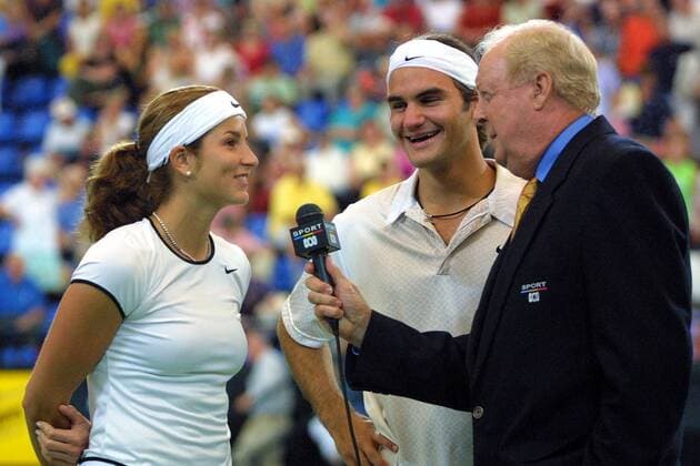 Miroslava Vavrinec und Roger Federer (beide Schweiz) im Interview mit Reporter Fred Stolle Tennis Hopman-Cup 2001 2002, ITF-Turnier, Hartplatz, Hardcourt, Hartplatztennis, Hartplatzturnier, Gruppe Perth