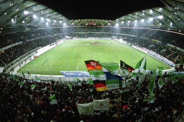 Innenansicht der neuen Volkswagen Arena in Wolfsburg Fußball 1. BL Herren Saison 2002 2003, VfL Wolfsburg, Vdig Totale VolkswagenArena, VWArena, VW Wolfsburg