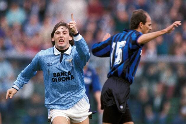 Giuseppe Signori (Lazio) - Torjubel Fußball Herren Serie A 1992 1993, 1. Italienische Liga, Atalanta Bergamo - Lazio Rom 2:2 Einzelbild Bergamo Begeisterung, Freude,