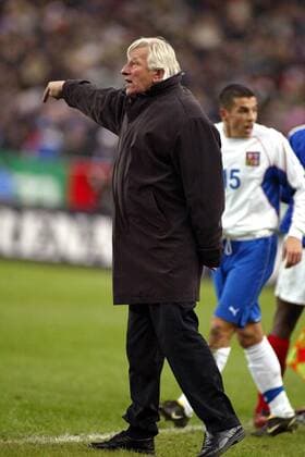 Nationaltrainer Karel Bruckner (Tschechien) Fußball Länderspiel Herren Freundschaftsspiel 2003, Nationalmannschaft, Nationalteam, Nationaltrikot, Länderspiel, Testspiel Einzelbild Paris  