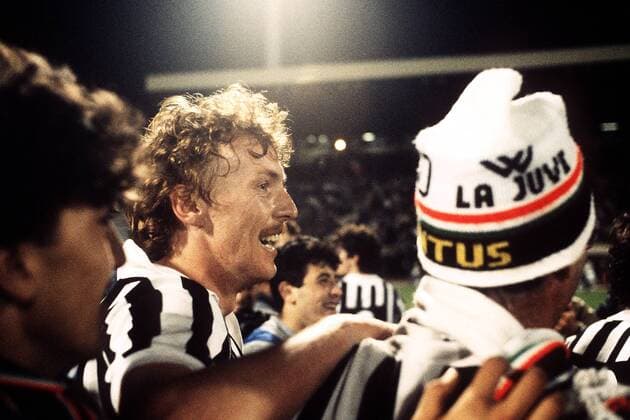 Zbigniew Boniek (Juve) - Schlußjubel Fußball Herren Serie A 1984 1985, 1. Italienische Liga, Juventus Turin Gruppe Turin