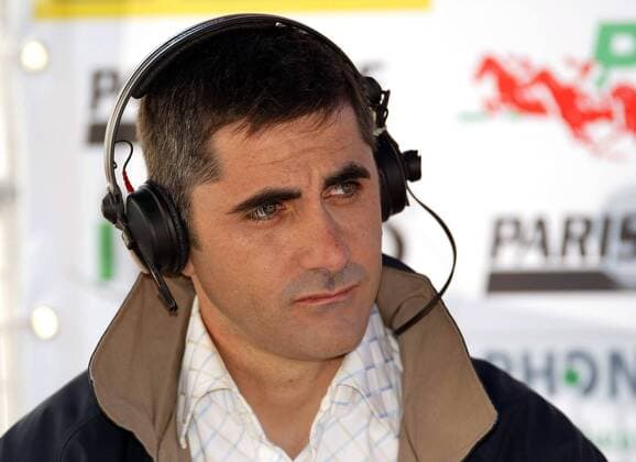 Radsportexperte und Kommentator Laurent Jalabert (Frankreich) Radsport Herren 70. Paris - Nizza 2003, Radrennsport, Straßenradsport, Straßenradrennsport, Radrennen, 7. Etappe Porträt  
