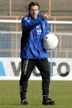Interims-Teamchef Marc Wilmots (Schalke) Fußball 1. BL Herren Saison 2002 2003, FC Schalke 04, Training, Einzelbild Gelsenkirchen