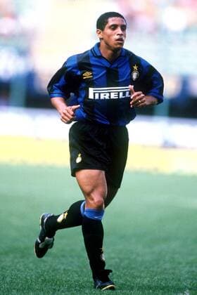 Roberto Carlos (Inter) Fußball Herren Serie A 1995 1996, 1. Italienische Liga, Internazionale Mailand Einzelbild Mailand Dynamik,