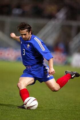 Bixente Lizarazu (Frankreich) zieht ab Fußball Länderspiel Herren Europameisterschaftsqualifikation 2003, Qualifikation, Nationalmannschaft, Nationalteam, Länderspiel Einzelbild Palermo Dynamik,  