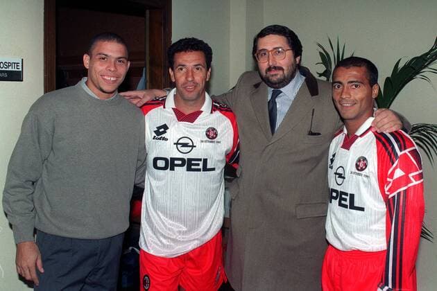 Spielerberater Giovanni Branchini (2.v.re.), Ronaldo (li., Inter), Careca (2.v.li., Brasilien) und Romario (Flamengo Rio de Janeiro) sind alle zu Baresis Abschied erschienen Fußball Herren Franco Baresis Abschiedsspiel 1997, Vdia Gruppe Mailand
