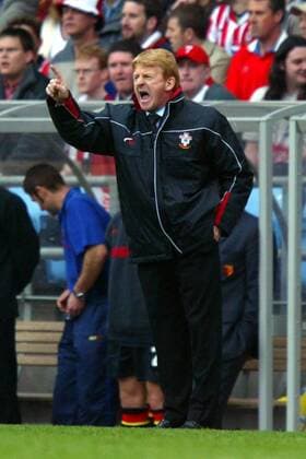 Trainer Gordon Strachan (Southampton) sauer Fußball Herren FA-Cup 2002 2003, English Premier League, 1. Englische Liga, FC Southampton Einzelbild Birmingham Spannung,
