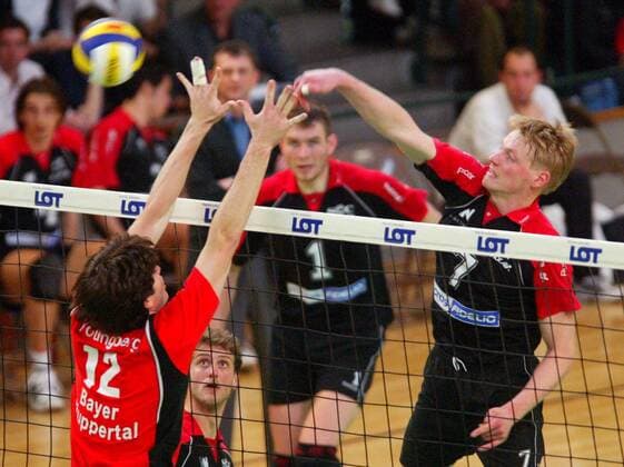 Jan Günther (re., SCC Berlin) gegen Brett Youngberg (Wuppertal) Volleyball 1. BL Herren Saison 2002 2003, Finale, Play Off, Play Offs, Playoff, Playoffs Gruppe Berlin, Endspiel Dynamik,