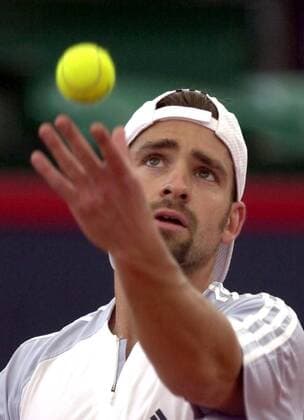 Nicolas Kiefer (Deutschland) - Aufschlag Tennis Herren German Open 2003, Masters Series, ATP-Tour, Vdig, Einzelbild Rothenbaum Hamburg