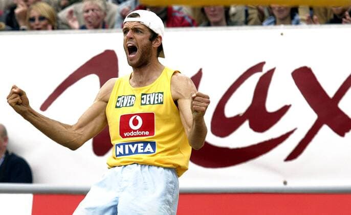 Markus Dieckmann (Bayer Dormagen) - Siegesjubel Beachvolleyball Herren Vodafone Masters 2003, Masters, Beach, Vdig Einzelbild Hamburg Freude, Begeisterung,