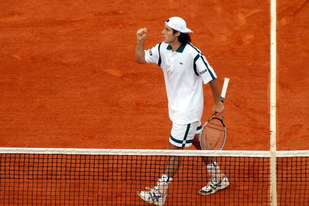 Sebastien Grosjean (Frankreich) ballt die Faust Tennis Herren French Open 2003, Grand Slam, ATP-Tour, Sand, Sandplatz, Sandplatztennis, Sandplatzturnier Einzelbild Roland Garros Paris Freude  