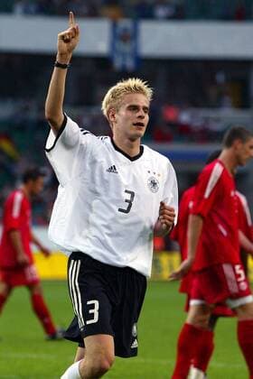 Tobias Rau (Deutschland) - Torjubel Fußball Länderspiel Herren Länderspiel 2003, Nationalmannschaft, Nationalteam, Nationaltrikot, Freundschaftsspiel, Testspiel Einzelbild Wolfsburg Freude,