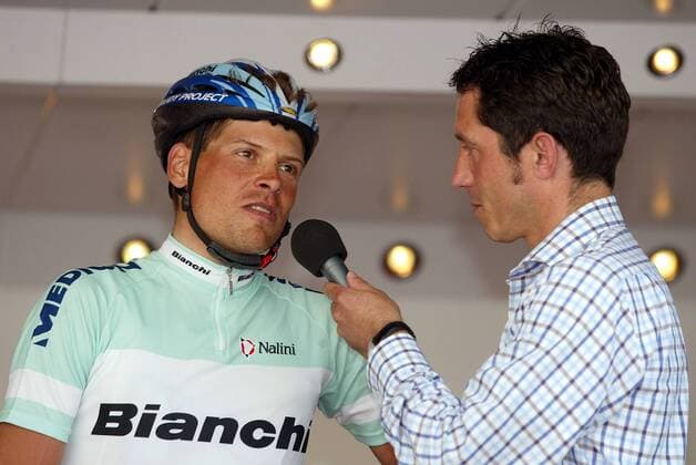 Jan Ullrich (li., Bianchi) - Interview mit Eurosport-Kommentator Karsten Migels (beide Deutschland) Radsport Herren Deutschlandtour 2003, Deutschland-Tour, Deutschlandrundfahrt, Rundfahrt, Straßenradsport, Rad, Vdig Gruppe 5. Etappe, Ravensburg - Feldberg
