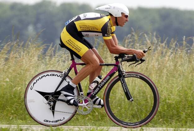 Erik Zabel (Deutschland Team Telekom) Radsport Herren Deutschlandtour 2003, Deutschland-Tour, Deutschlandrundfahrt, Rundfahrt, Straße, Rad, Vdig Einzelbild Bretten
