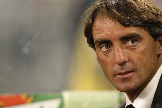 Fußball, Trainerhistorie Lazio Rom von 1997 bis heute Trainer Roberto Mancini (Lazio) - VERÖFFENTLICHUNGSRECHTE NUR FÜR DEUTSCHE MEDIEN Fußball Herren UEFA-Cup 2002 2003, Pokal, Europapokal, Europacup, Cup, Lazio Rom, Vdig Porträt Rom