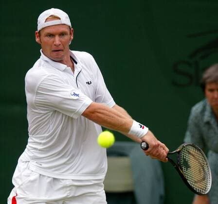 Rainer Schüttler (Deutschland) - beidhändige Rückhand Tennis Herren All England Championships 2003, Grand Slam, ATP-Tour Einzelbild Wimbledon London