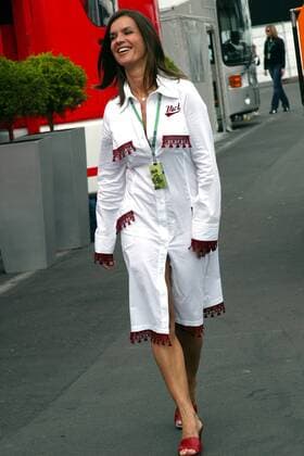 Katarina Witt (Deutschland) zu Gast am Nürburgring Motorsport Grand Prix Herren Großer Preis von Europa 2003, Formel 1 Weltmeisterschaft, F1, F, GP, WM, Vdig Einzelbild Nürburgring Nürburg Freude,