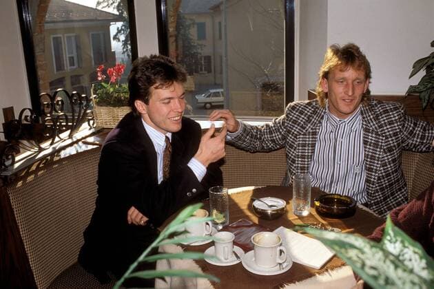 Andreas Brehme (re.) und Lothar Matthäus (beide Inter) beim Kaffeetrinken Fußball Herren Serie A 1988 1989, 1. Italienische Liga, Internazionale Mailand, Gruppe Aufnahmedatum geschätzt