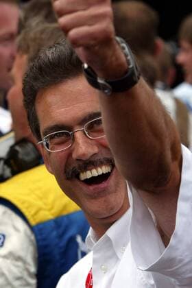 Motorsportchef Dr. Mario Theissen (Deutschland BMW-Williams) - Siegesjubel Motorsport Grand Prix Herren Großer Preis von Europa 2003, Formel 1 Weltmeisterschaft, F1, F, GP, WM , Vdig Porträt Nürburgring Nürburg Freude, Begeisterung,