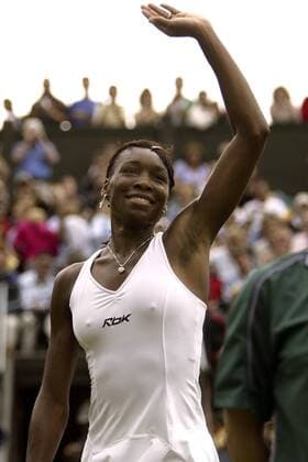 Venus Williams (USA) winkt den Anhängern Tennis Damen All England Championships 2003, Grand Slam, WTA-Tour, Einzelbild Wimbledon London Freude,