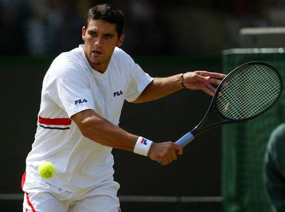 Marc Philippoussis (Australien) - Rückhand Tennis Herren All England Championships 2003, Grand Slam, ATP-Tour, Einzelbild Wimbledon London