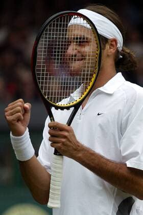Roger Federer (Schweiz) jubelt Tennis Herren All England Championships 2003, Grand Slam, ATP-Tour, Halbfinale, Vdig Einzelbild Wimbledon London Freude,